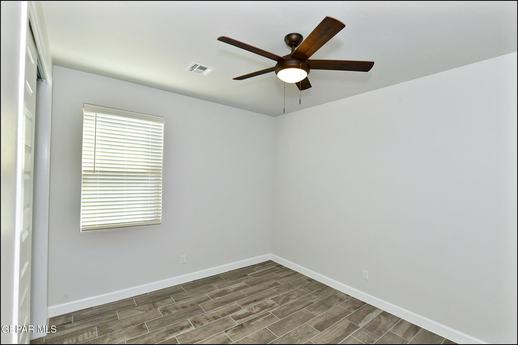 13146 Cleethorpes Street - Photo 35