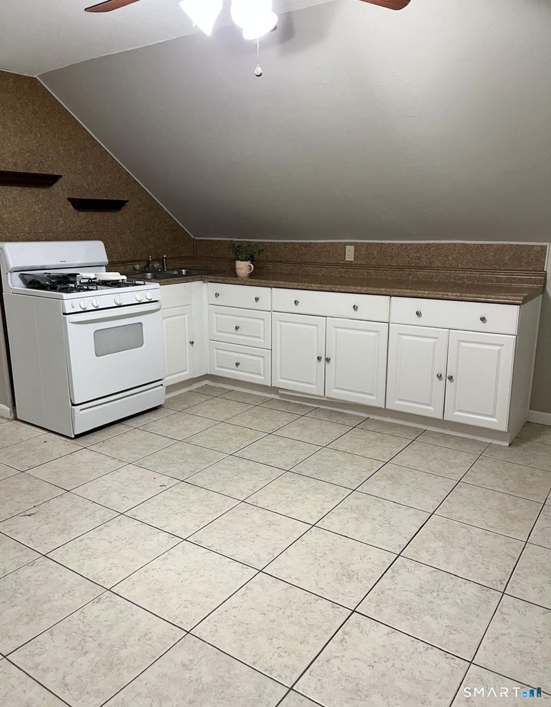 100 Upton Street - Photo 1