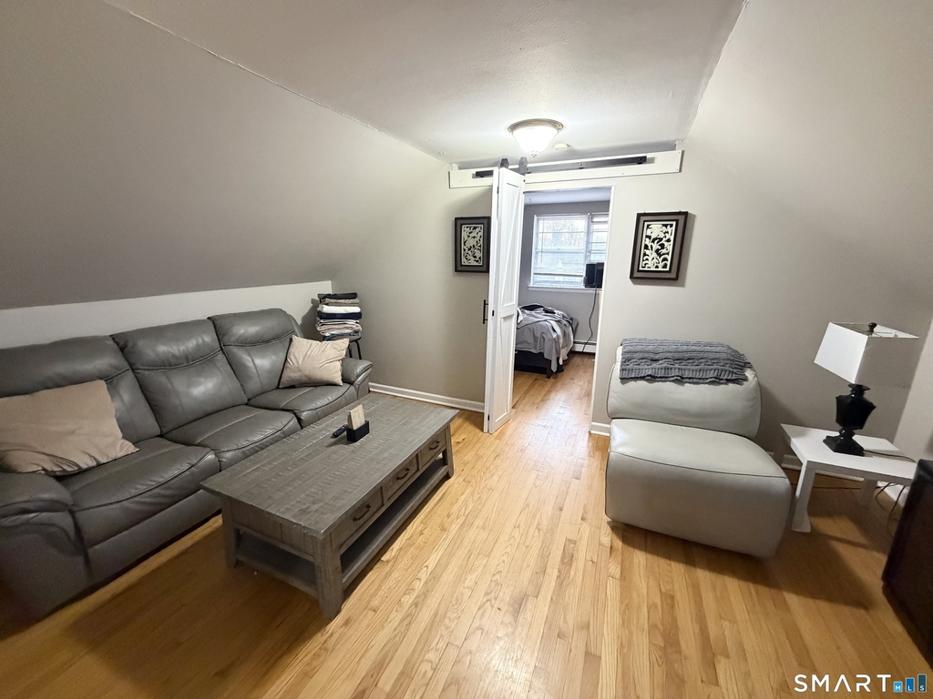 100 Upton Street - Photo 3