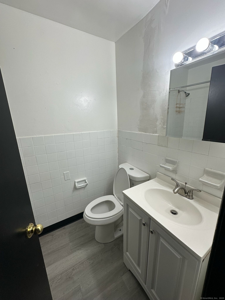 1660 Main Street - Photo 9