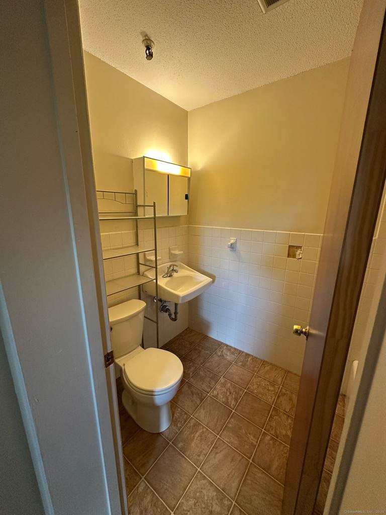 1660 Main Street - Photo 24