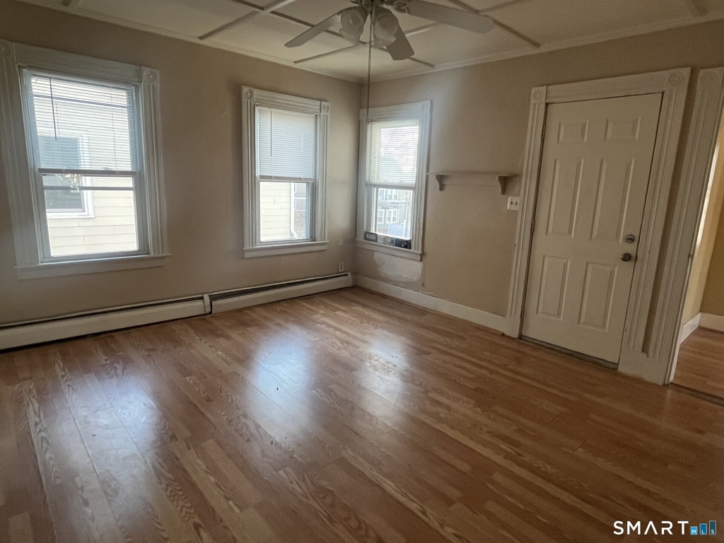 128 Whittlesey Avenue - Photo 2