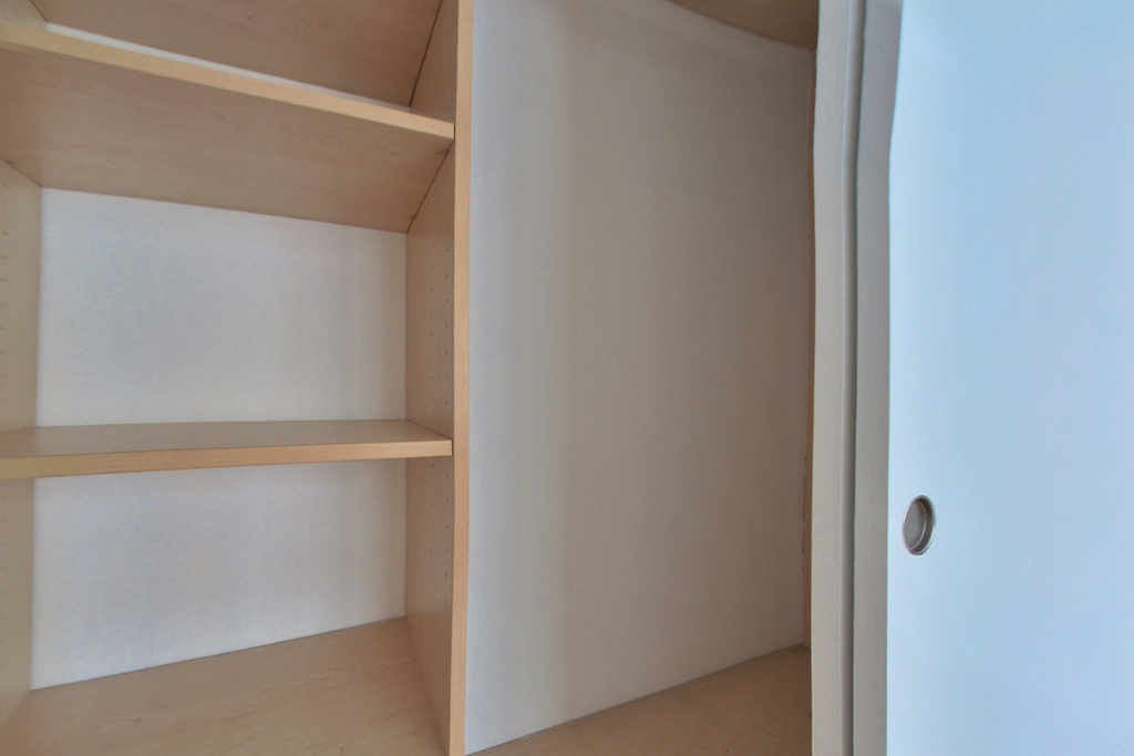 4th Avenue - Photo 5
