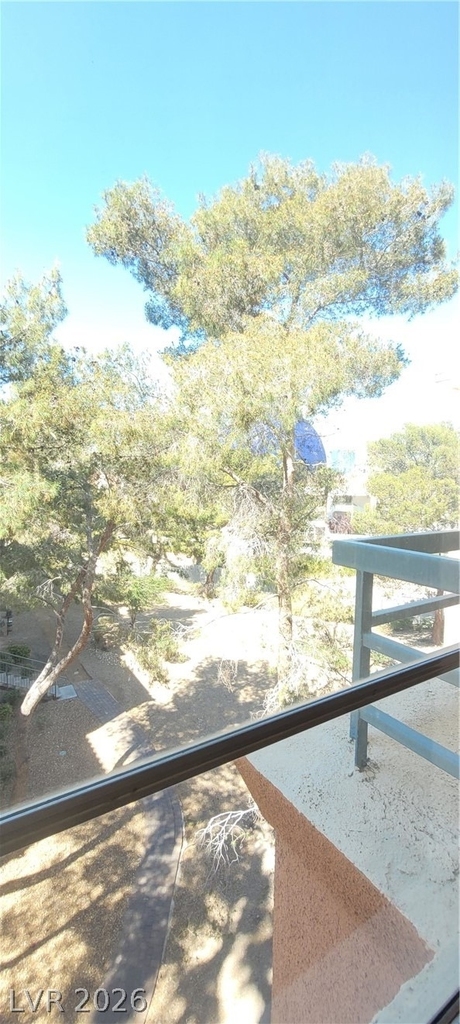 260 E Flamingo Road - Photo 26