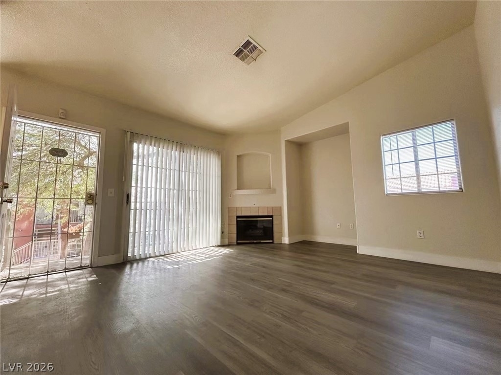 4730 E Craig Road - Photo 1
