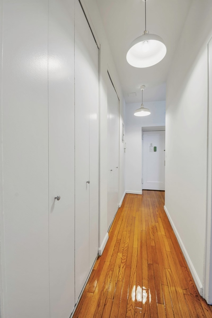 121 Madison Avenue - Photo 5