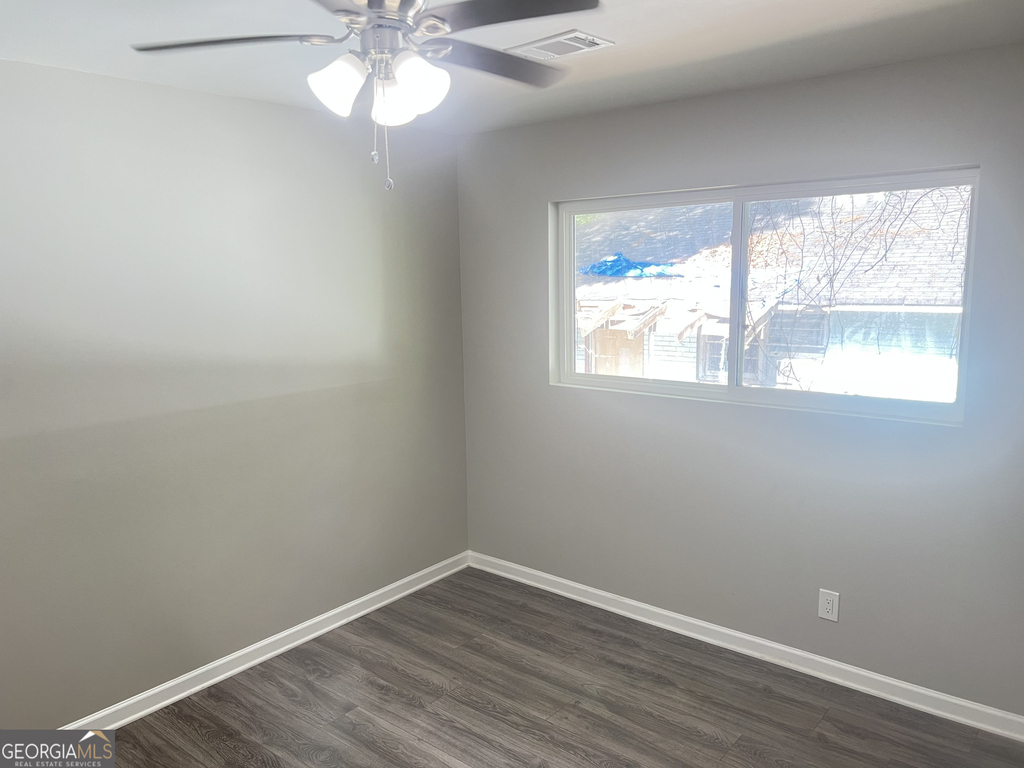 1255 Pine Avenue - Photo 9