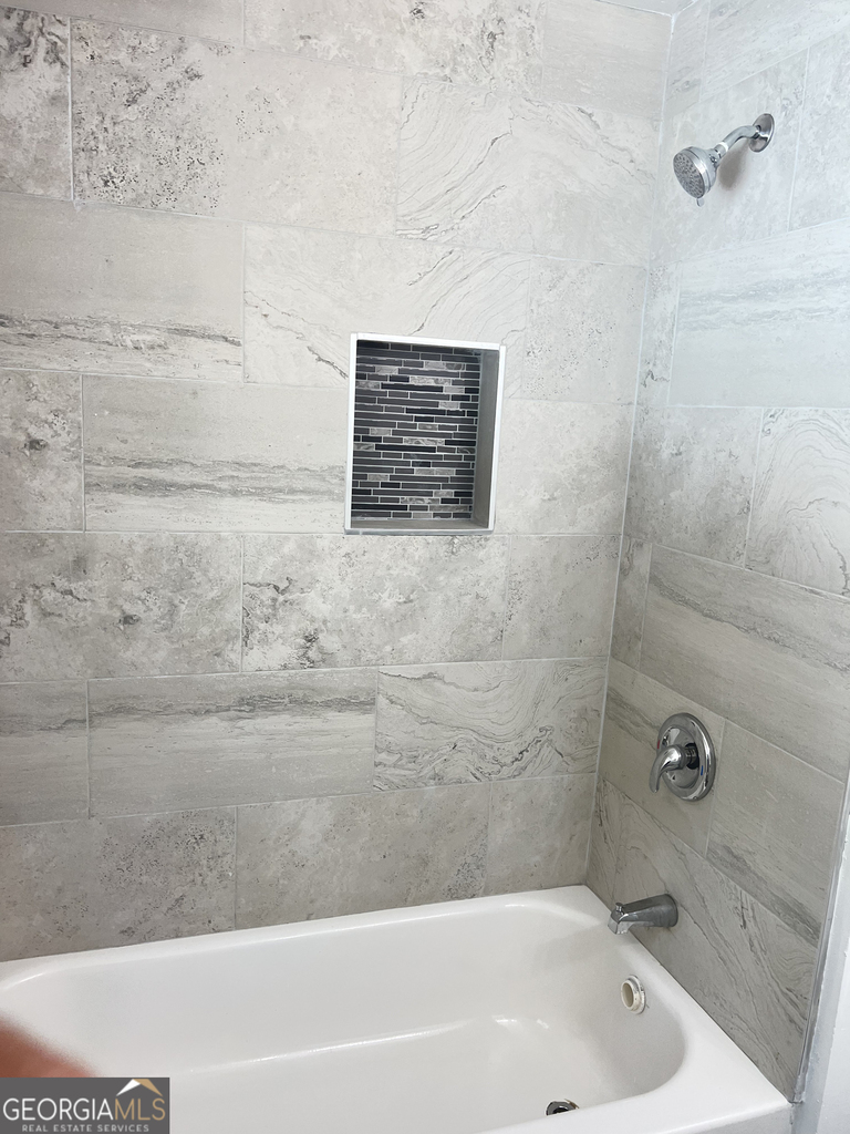 1255 Pine Avenue - Photo 5