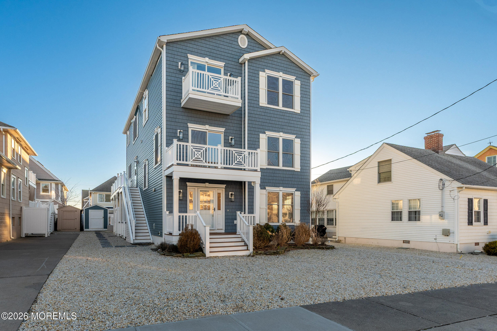 29 4th Avenue - Photo 0