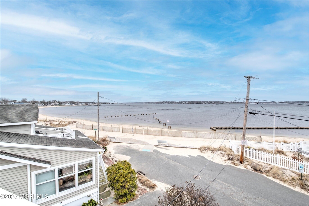 424 E Longport Avenue - Photo 20