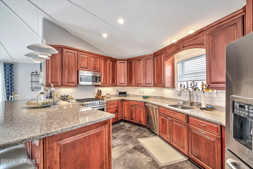 424 E Longport Avenue - Photo 10