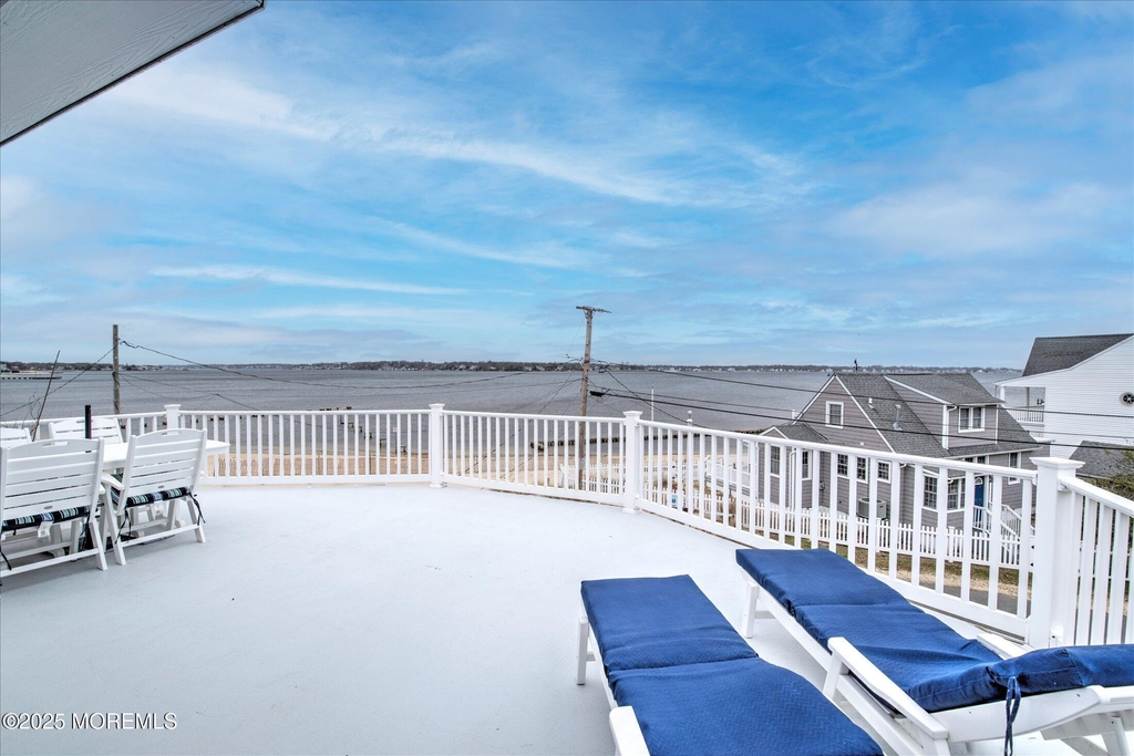 424 E Longport Avenue - Photo 19