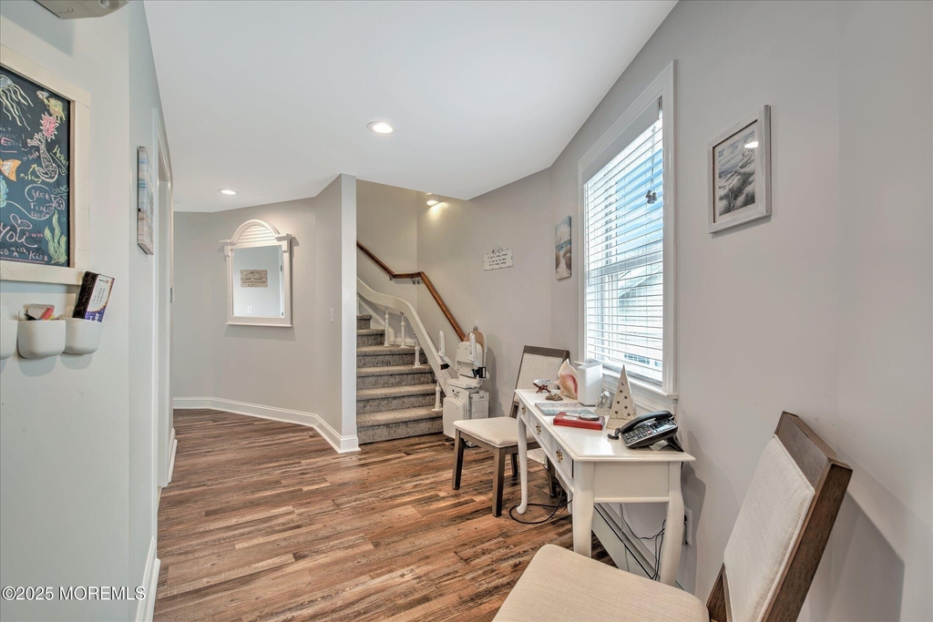 424 E Longport Avenue - Photo 24