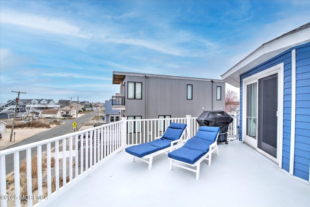 424 E Longport Avenue - Photo 16
