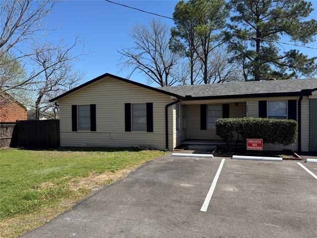 304 Burgett Street - Photo 0