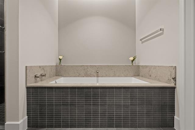 2408 Victory Park Lane - Photo 11