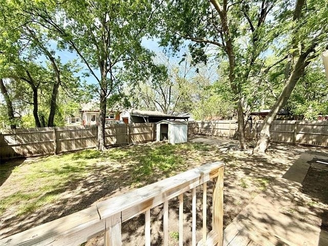 1201 E Lamar Street - Photo 37
