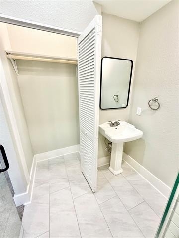 1201 E Lamar Street - Photo 33