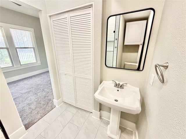 1201 E Lamar Street - Photo 35