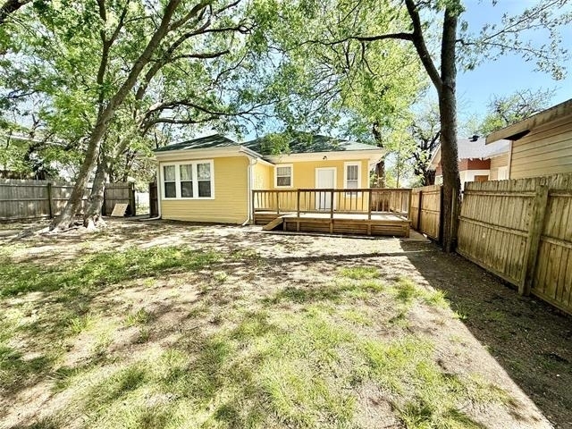 1201 E Lamar Street - Photo 38