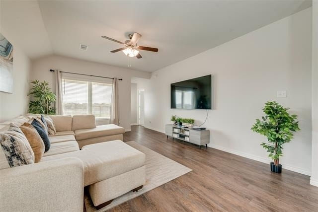 1117 Takeoff Avenue - Photo 8