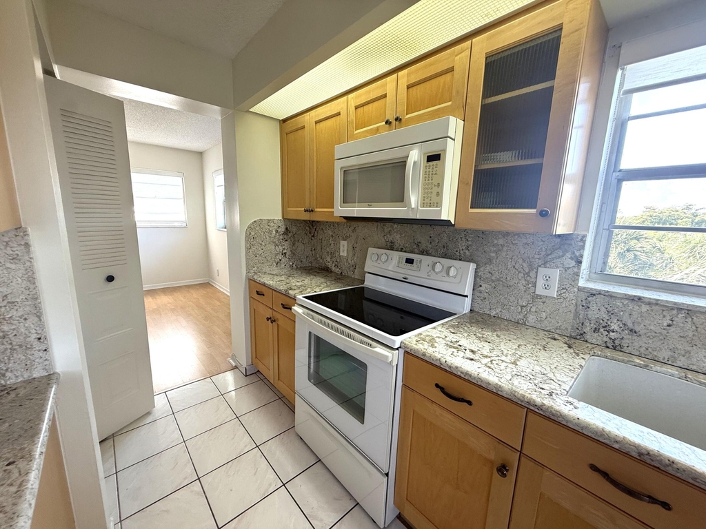 1605 Abaco Drive - Photo 7