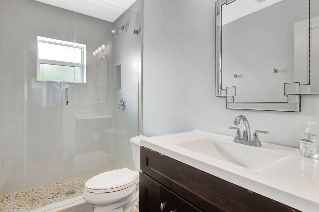 855 Berkeley Street - Photo 22