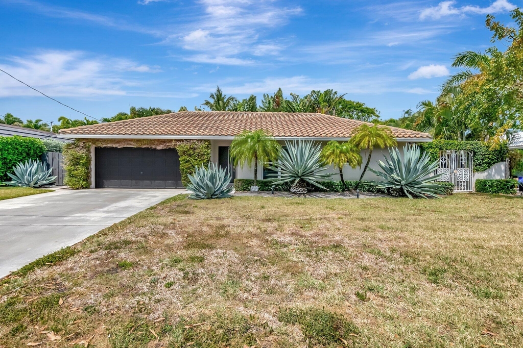 855 Berkeley Street - Photo 1