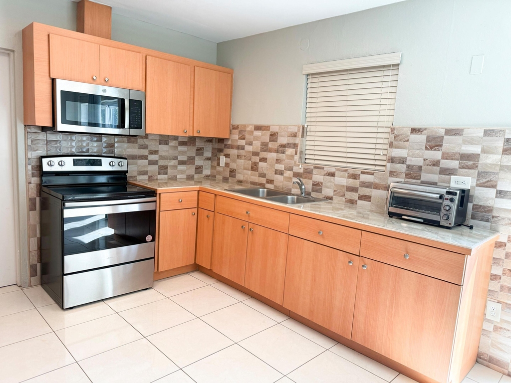 19731 Nw 4th Avenue - Photo 9