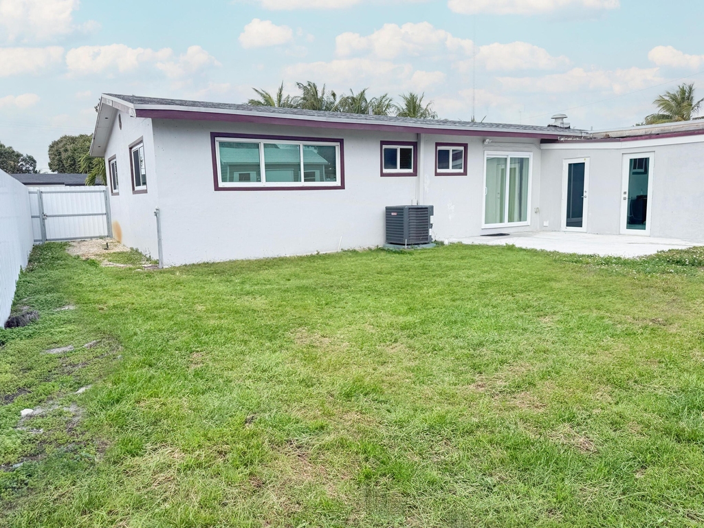 19731 Nw 4th Avenue - Photo 25