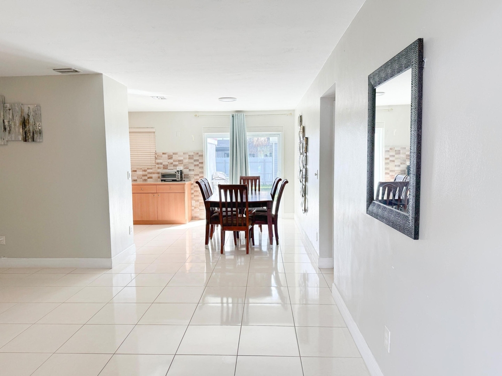 19731 Nw 4th Avenue - Photo 4