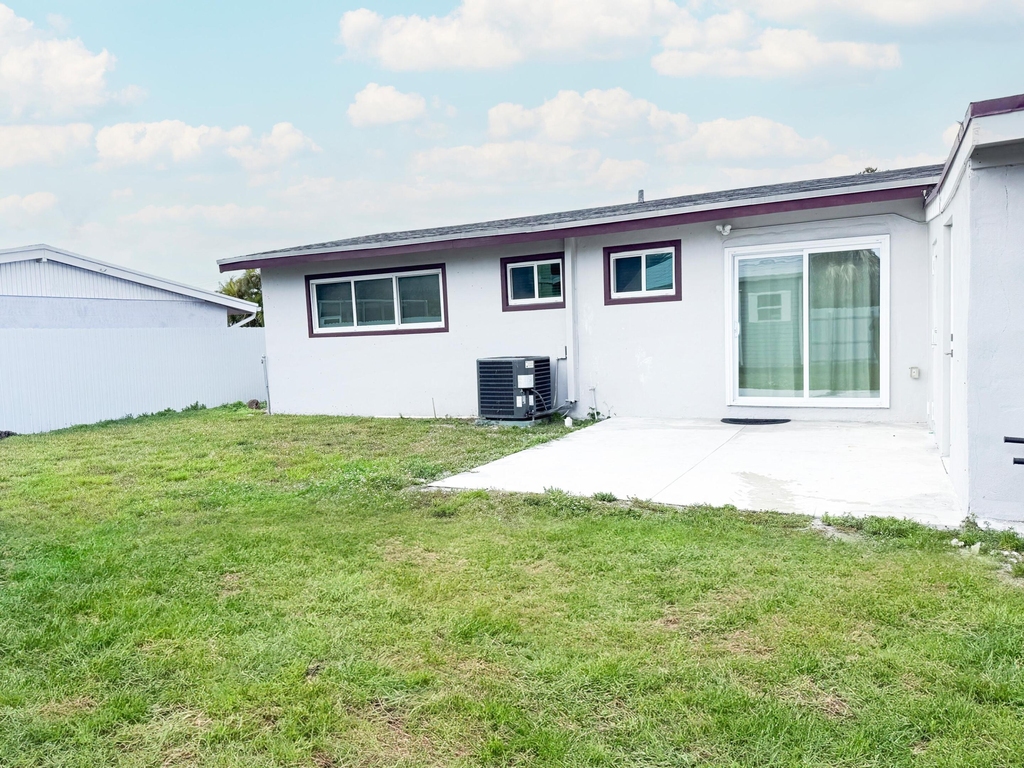 19731 Nw 4th Avenue - Photo 24