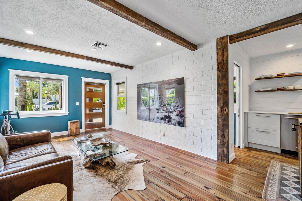 245 30th Street - Photo 9