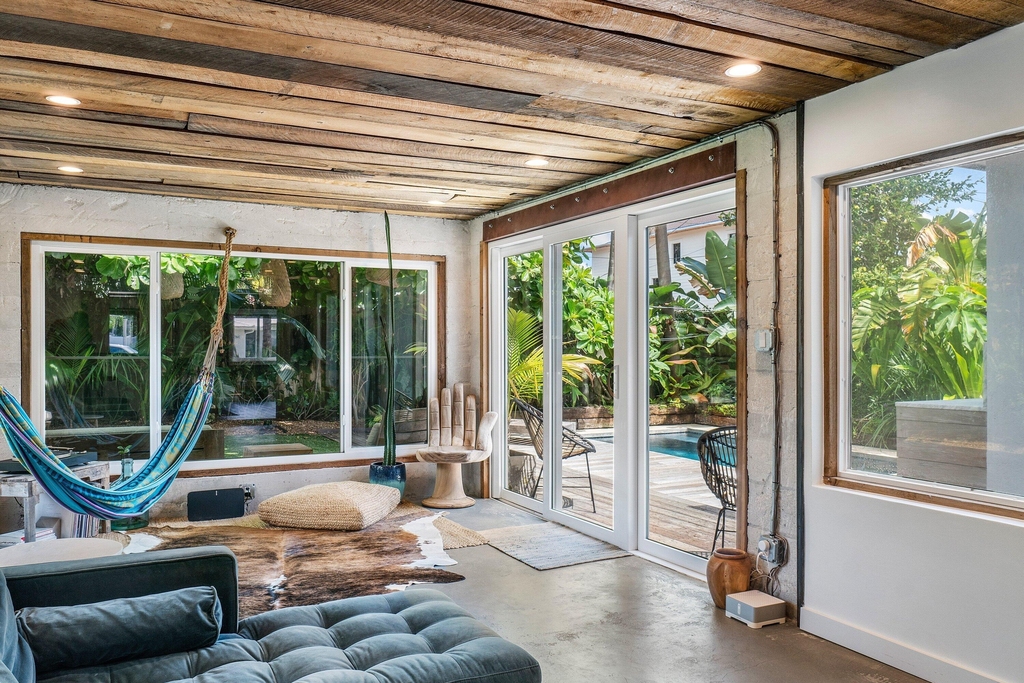 245 30th Street - Photo 10