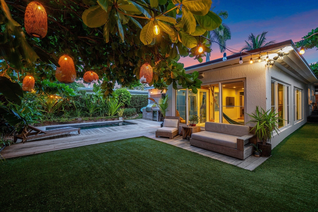 245 30th Street - Photo 22