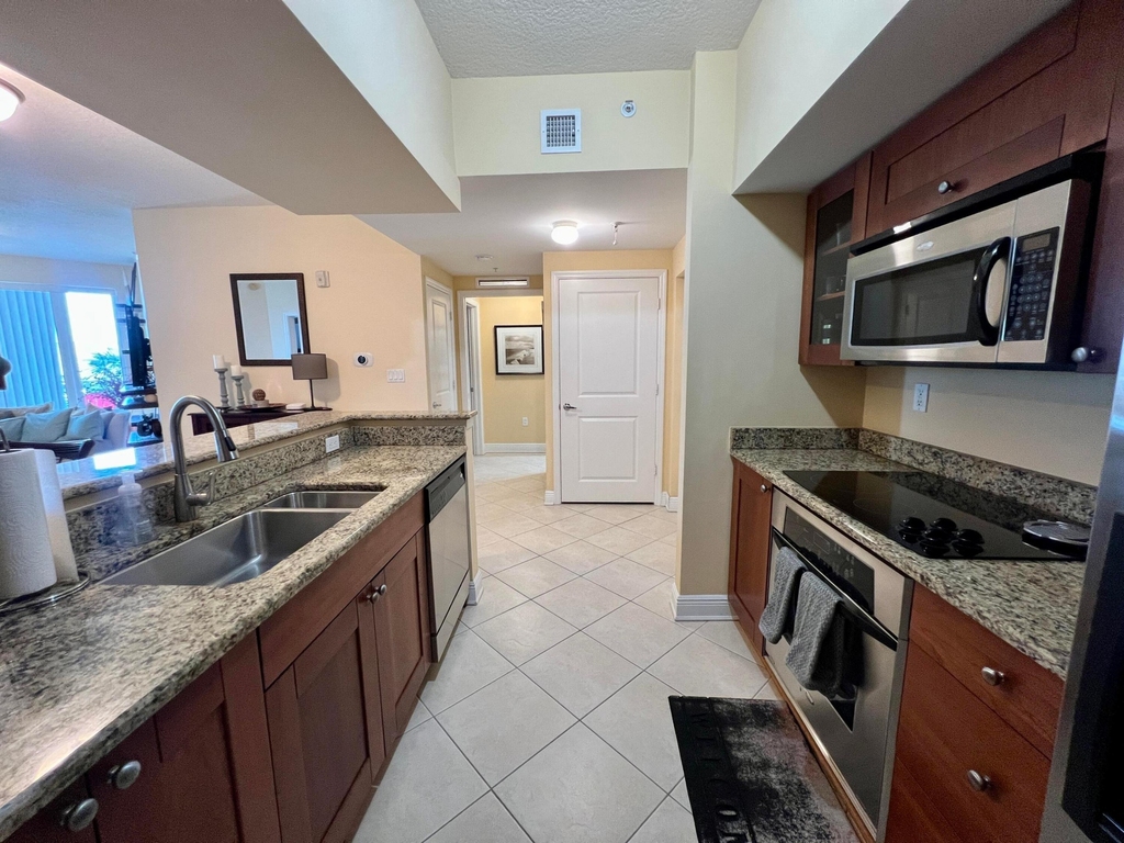 975 Nw Flagler Avenue - Photo 6
