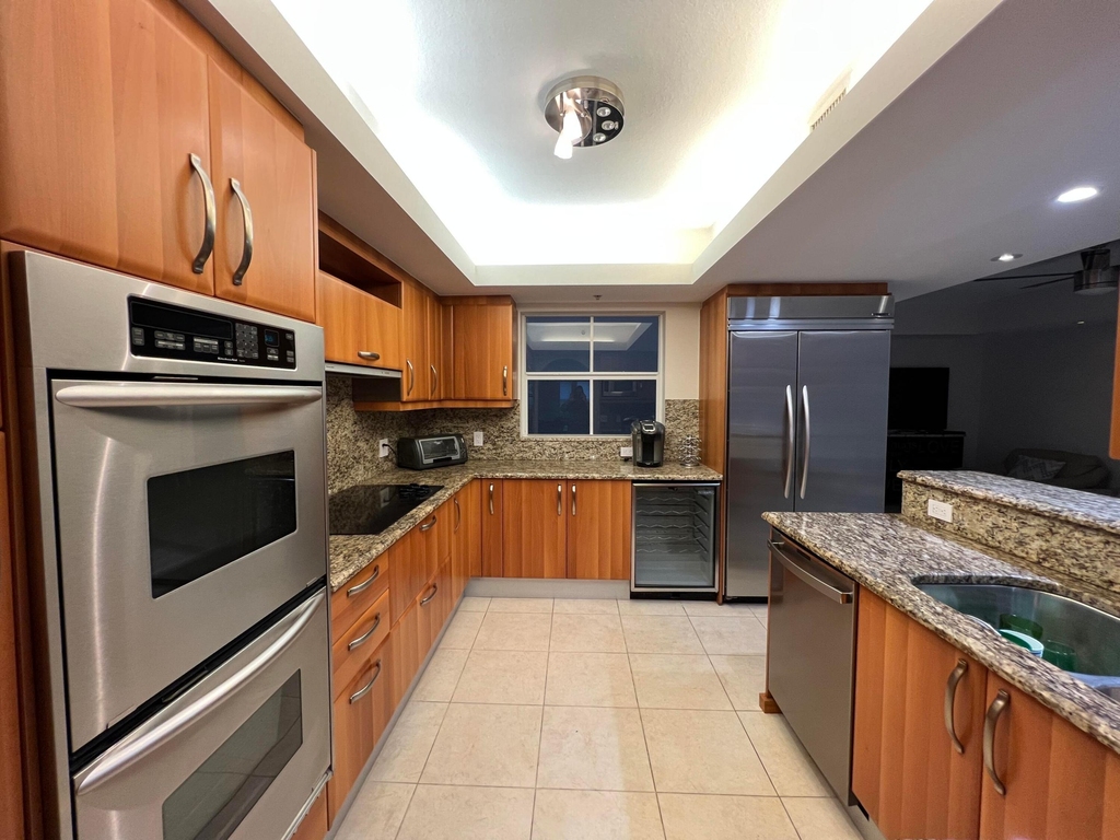 2051 Se 3rd Street - Photo 7