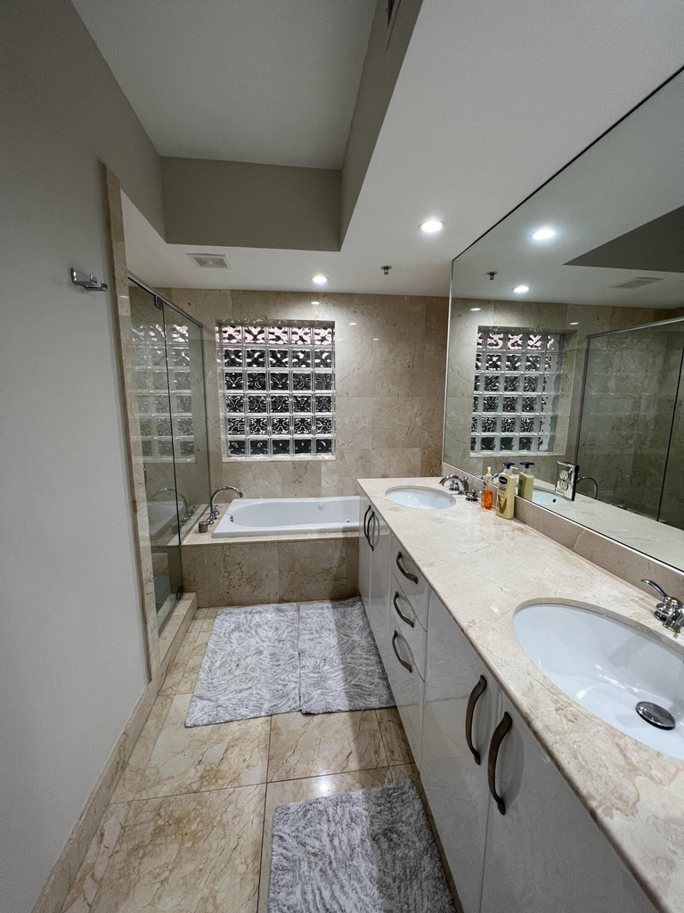 2051 Se 3rd Street - Photo 28