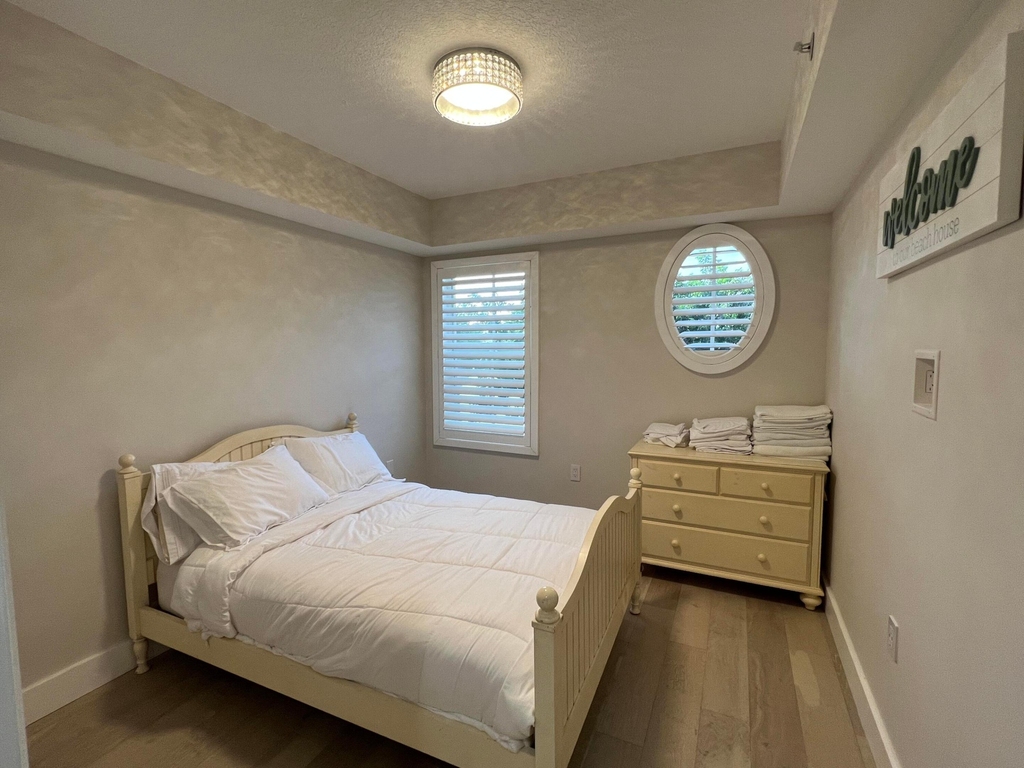 2051 Se 3rd Street - Photo 8