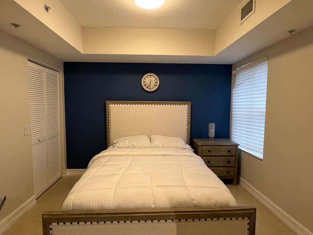 2051 Se 3rd Street - Photo 16