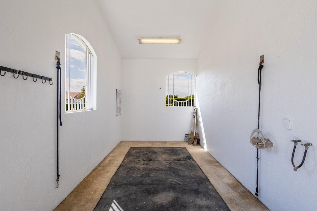 4750 South Road - Photo 5
