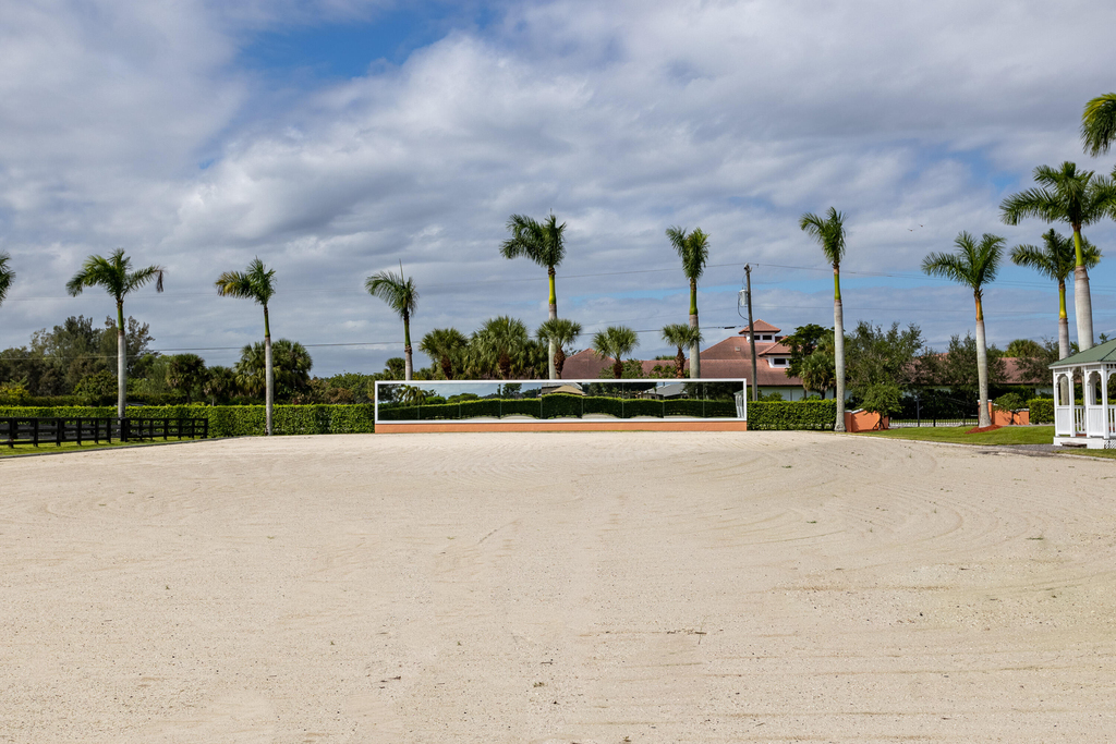 4750 South Road - Photo 6
