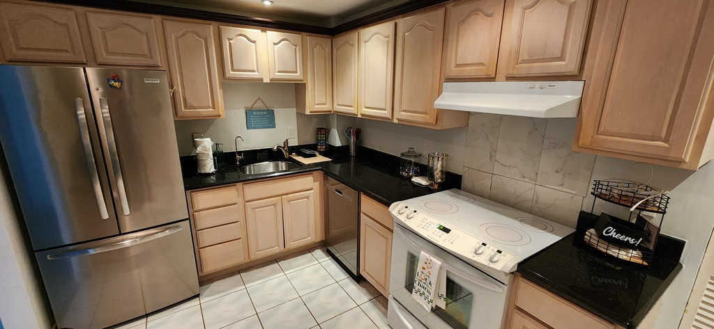 405 N Ocean Boulevard - Photo 1
