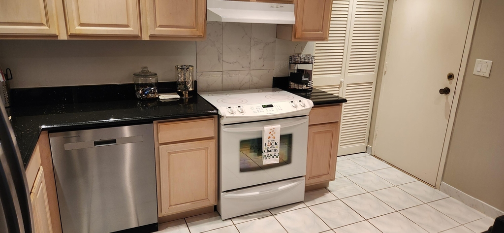 405 N Ocean Boulevard - Photo 21