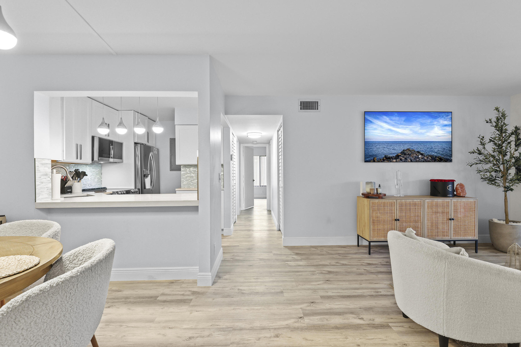 629 Sea Pine Way - Photo 3