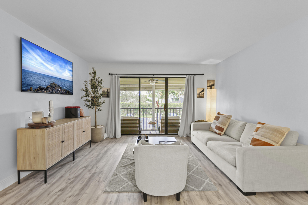 629 Sea Pine Way - Photo 7
