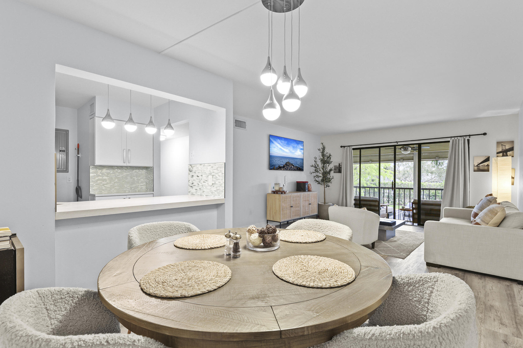 629 Sea Pine Way - Photo 5