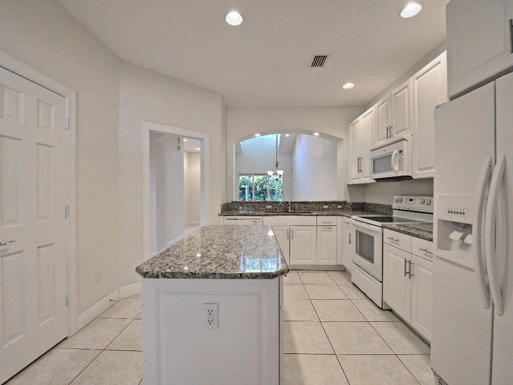 1645 Baseline Lane - Photo 2