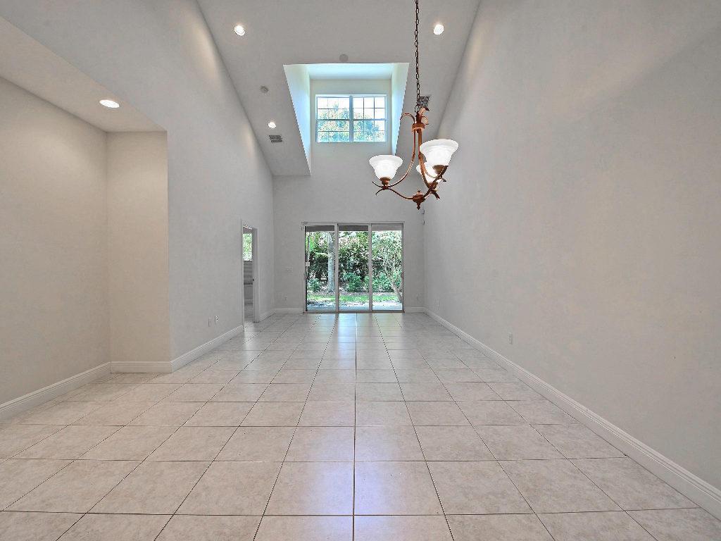 1645 Baseline Lane - Photo 4