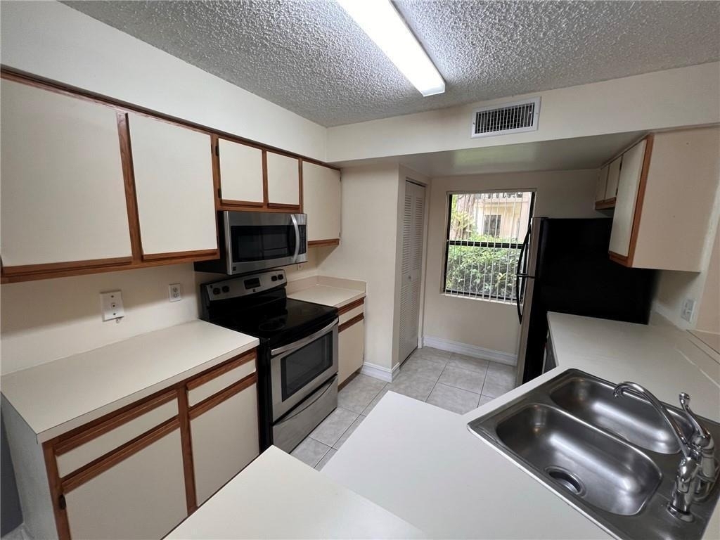 9999 Summerbreeze Drive - Photo 8
